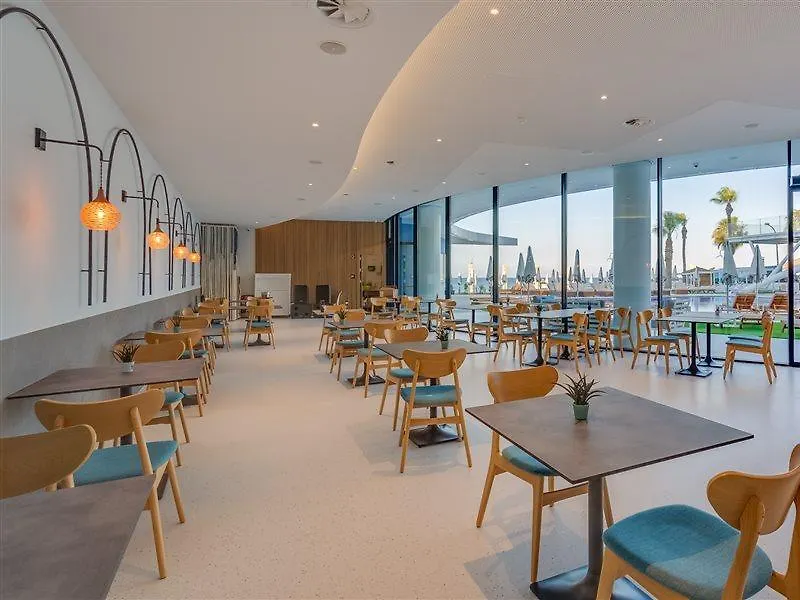 Flamingo Paradise Beach Hotel - Adults Only Protaras 4*,